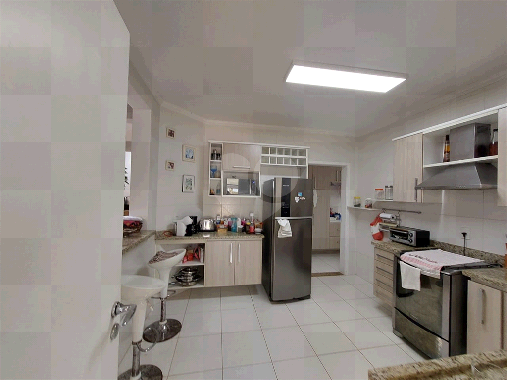 Casa em Condomínio de Alto Padrão