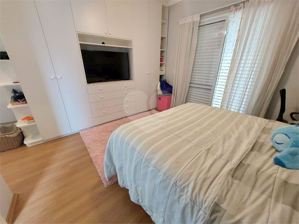 Casa em Condomínio de Alto Padrão