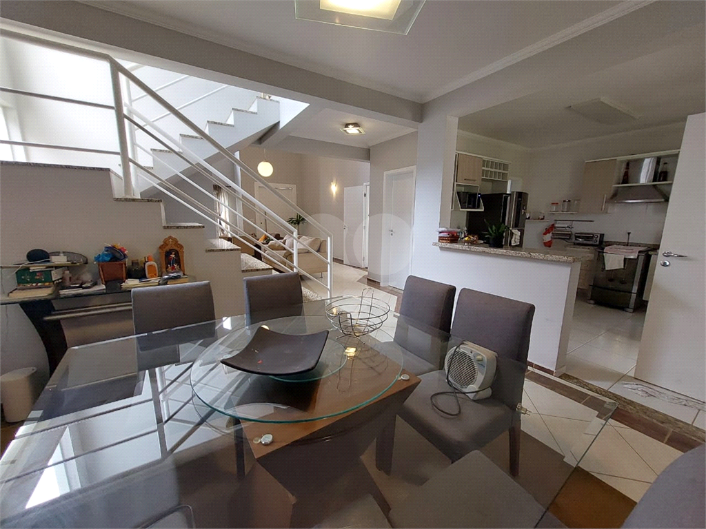 Casa em Condomínio de Alto Padrão