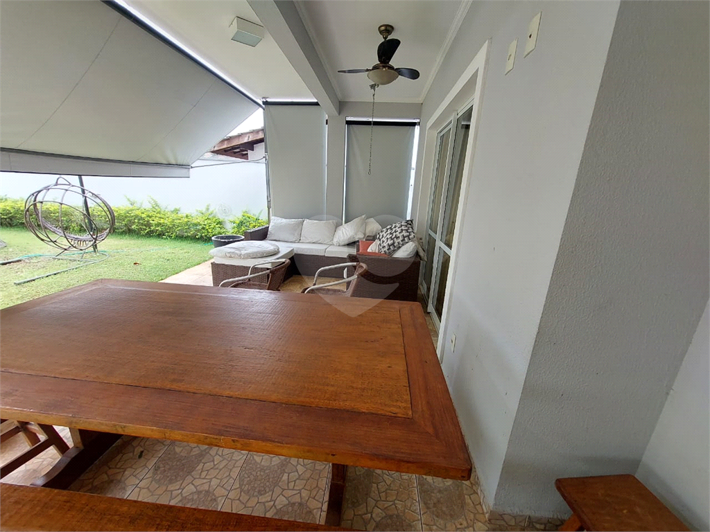 Casa em Condomínio de Alto Padrão