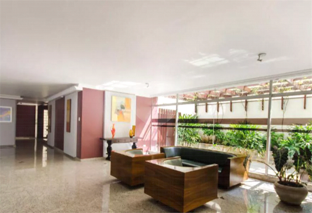 APARTAMENTO em JARDIM PAULISTA