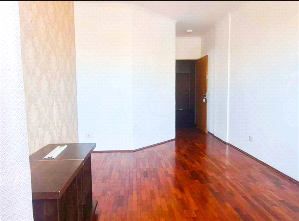 Apartamento à venda com 2 quartos, 72m² - Foto 3