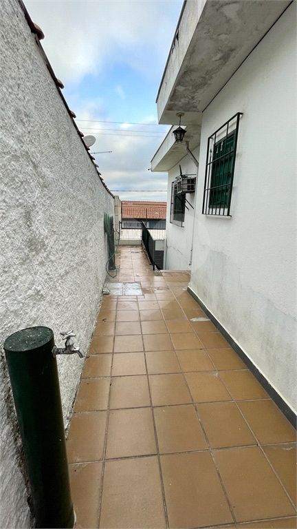 Sobrado com 3 quartos no Preseidente Dutra
