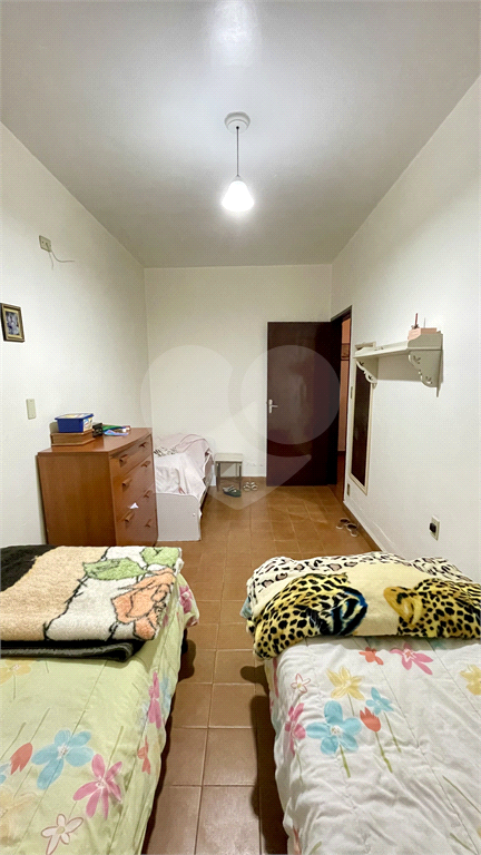 Sobrado com 3 quartos no Preseidente Dutra