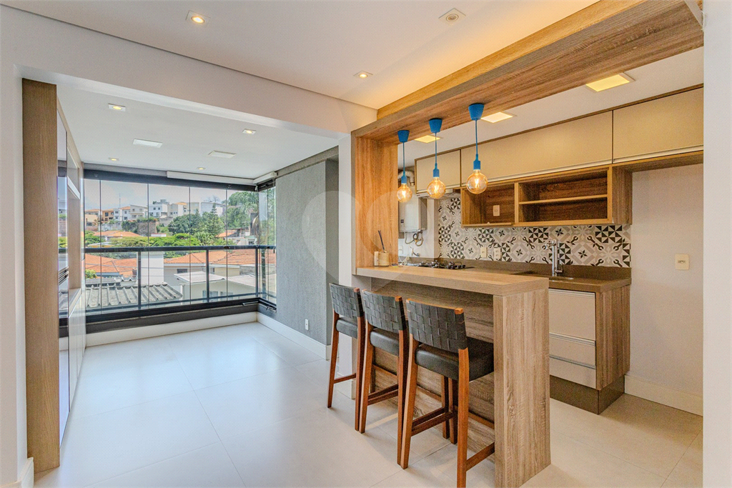 Apartamento - Perdizes - 2 Dormitórios - 78 m².