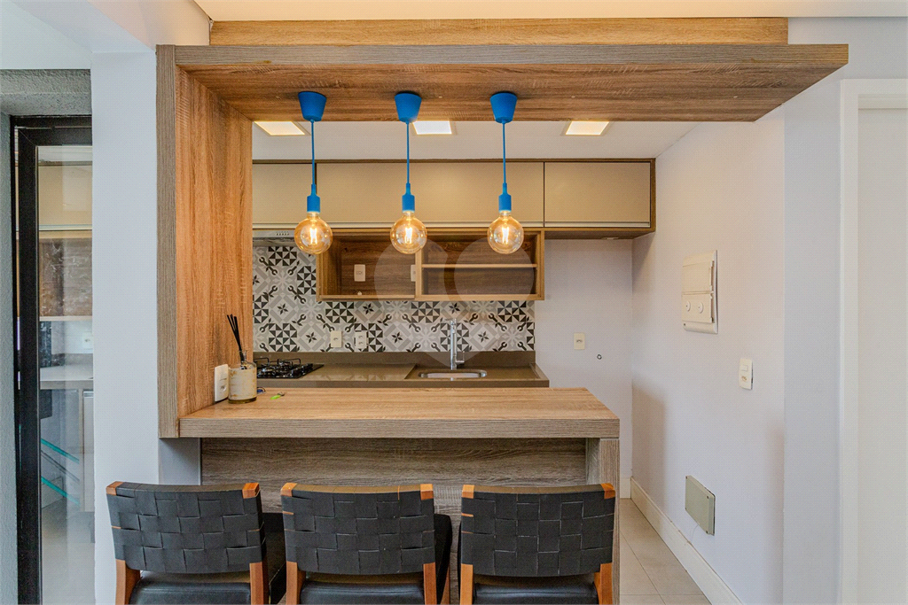 Apartamento - Perdizes - 2 Dormitórios - 78 m².