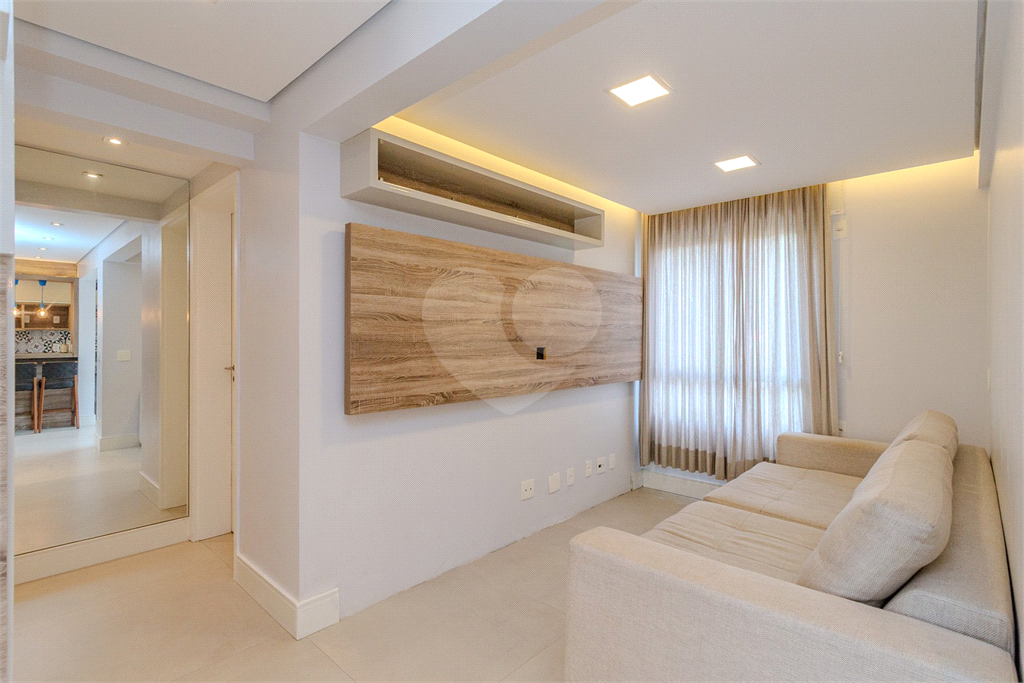 Apartamento - Perdizes - 2 Dormitórios - 78 m².