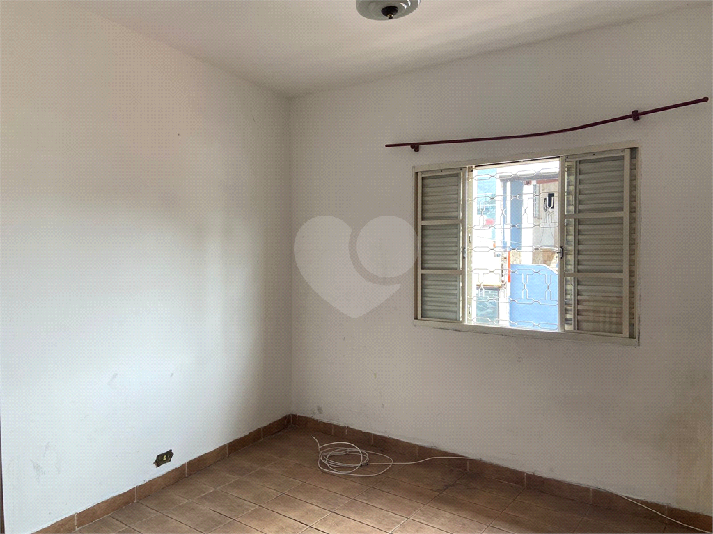 Alugo casa no Imirim com 3 quartos, suíte e salão de festas - R$ 2.700,00