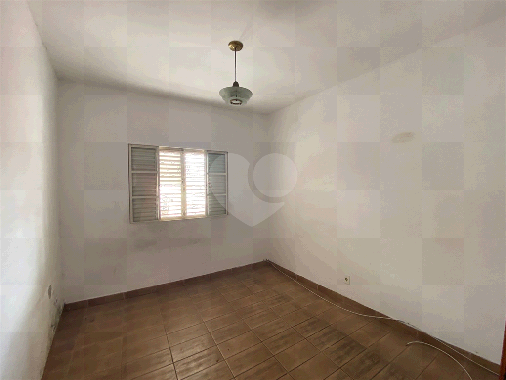 Alugo casa no Imirim com 3 quartos, suíte e salão de festas - R$ 2.700,00