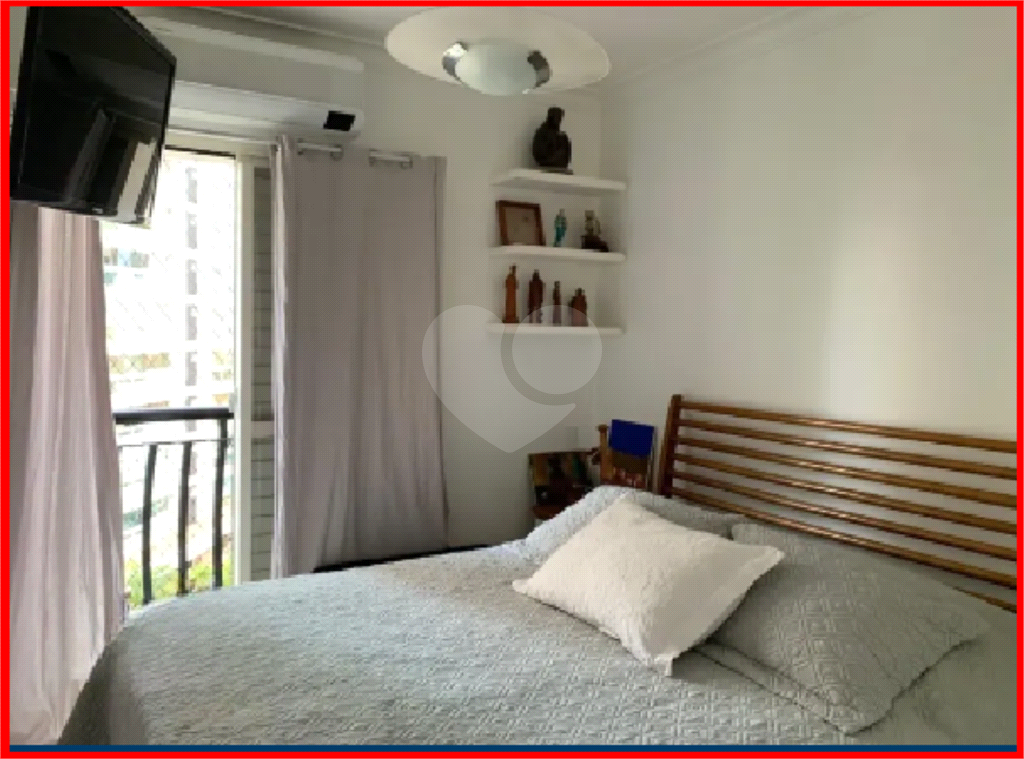 APARTAMENTO em ALTO DA LAPA