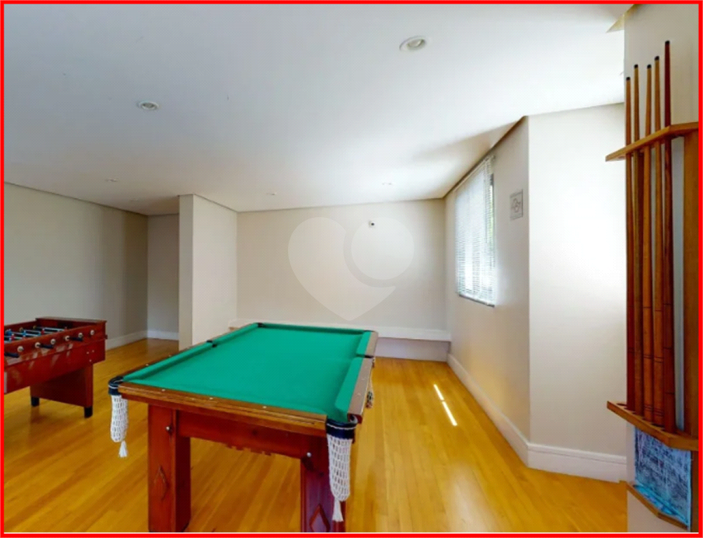 APARTAMENTO em ALTO DA LAPA