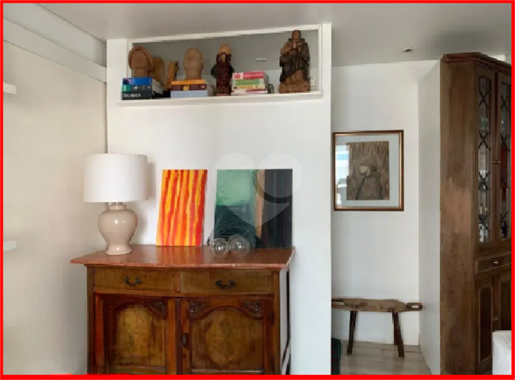 APARTAMENTO em ALTO DA LAPA