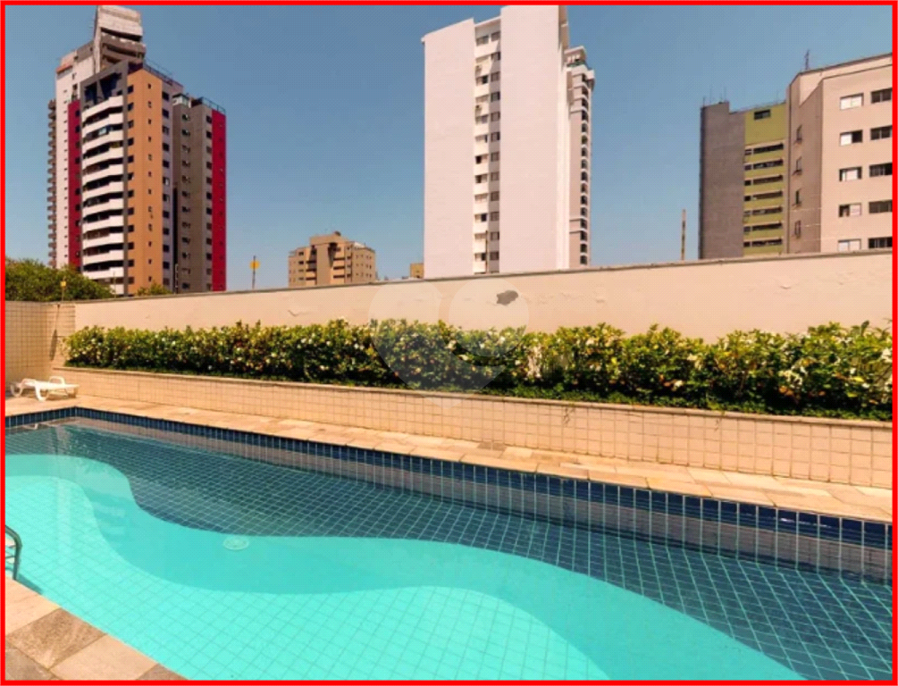 APARTAMENTO em ALTO DA LAPA