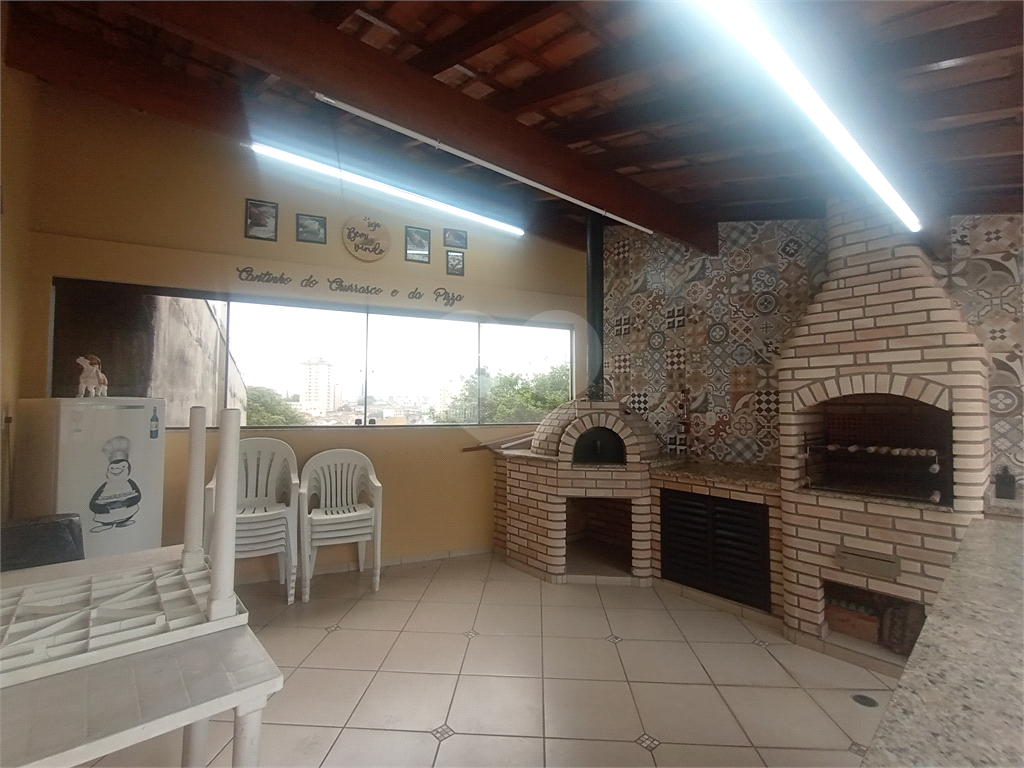 Sobrado para venda 160m2  3 quartos (1 suíte) cozinha, área gourmet 2 vagas cobertas Vila Gustavo.