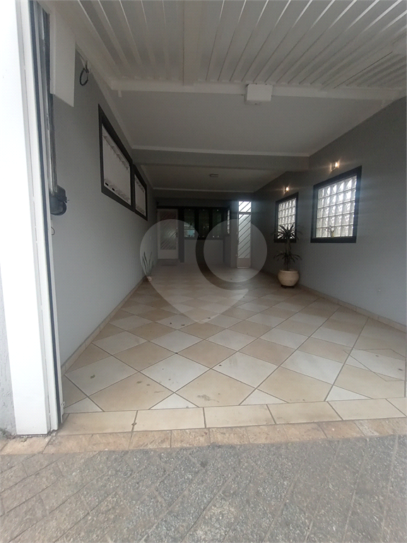 Sobrado para venda 160m2  3 quartos (1 suíte) cozinha, área gourmet 2 vagas cobertas Vila Gustavo.