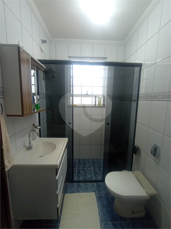 Sobrado para venda 160m2  3 quartos (1 suíte) cozinha, área gourmet 2 vagas cobertas Vila Gustavo.