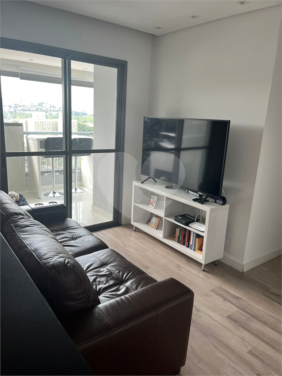 Apartamento à venda com 2 quartos, 71m² - Foto 4
