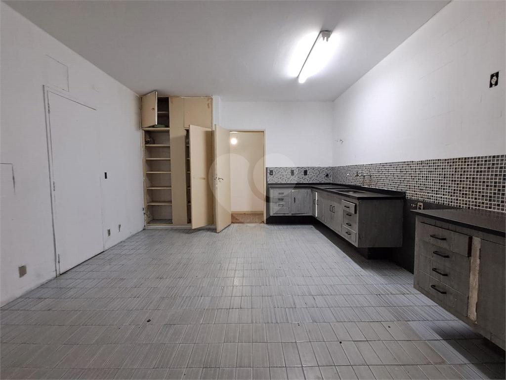 Imóvel de 282m² com 5 salas, 10 vagas de garagem Pinheiros