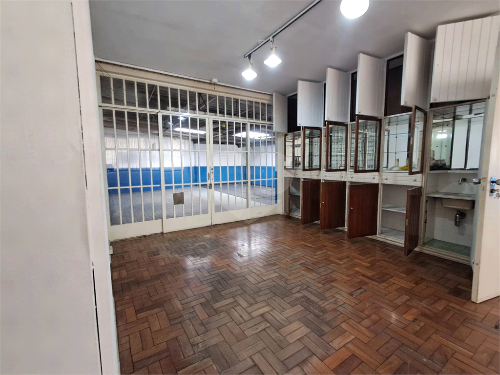 Imóvel de 282m² com 5 salas, 10 vagas de garagem Pinheiros