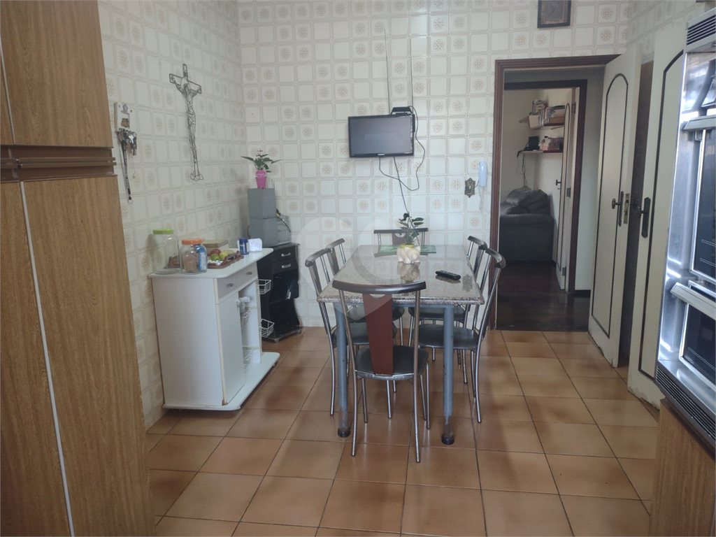 Casa à venda com 3 quartos, 290m² - Foto 11