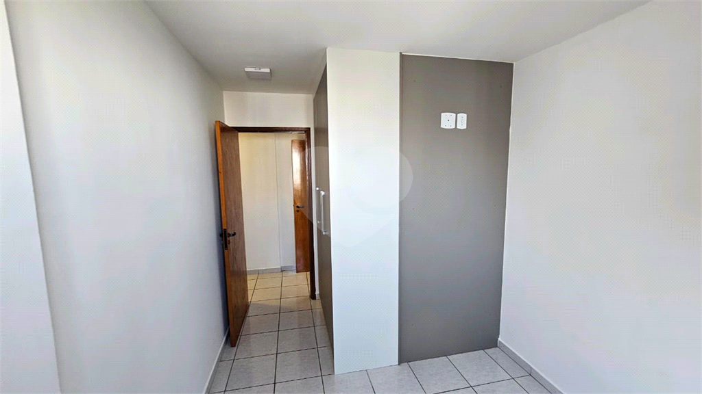 Apartamento à venda e aluguel com 3 quartos, 80m² - Foto 24