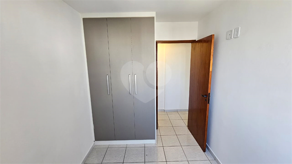 Apartamento à venda e aluguel com 3 quartos, 80m² - Foto 25