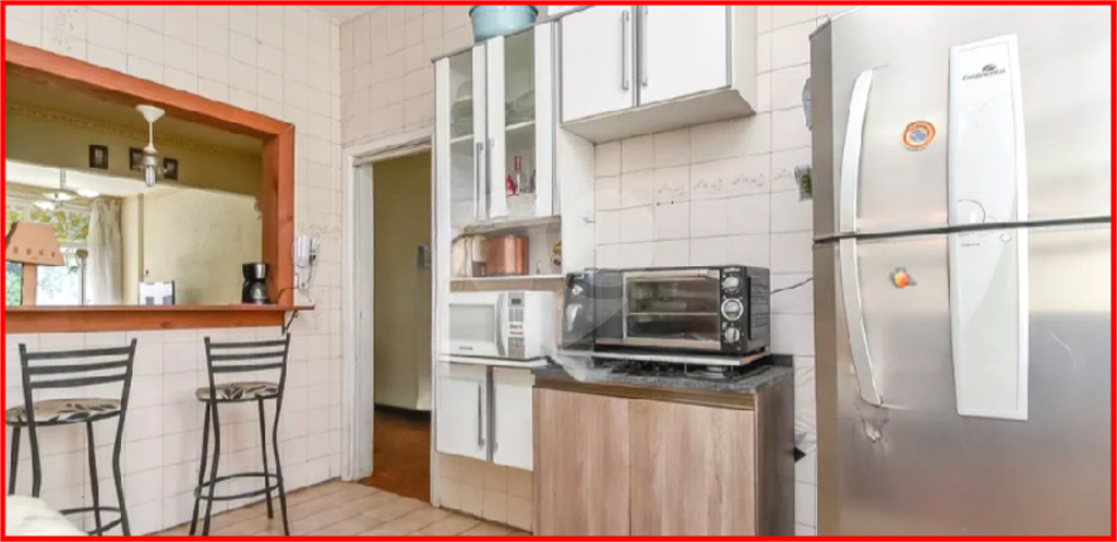 APARTAMENTO em HIGIENÓPOLIS