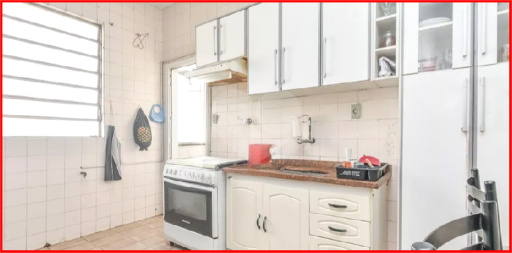 APARTAMENTO em HIGIENÓPOLIS