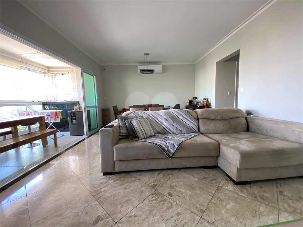 Apartamento mobiliado para venda na Água Fria 