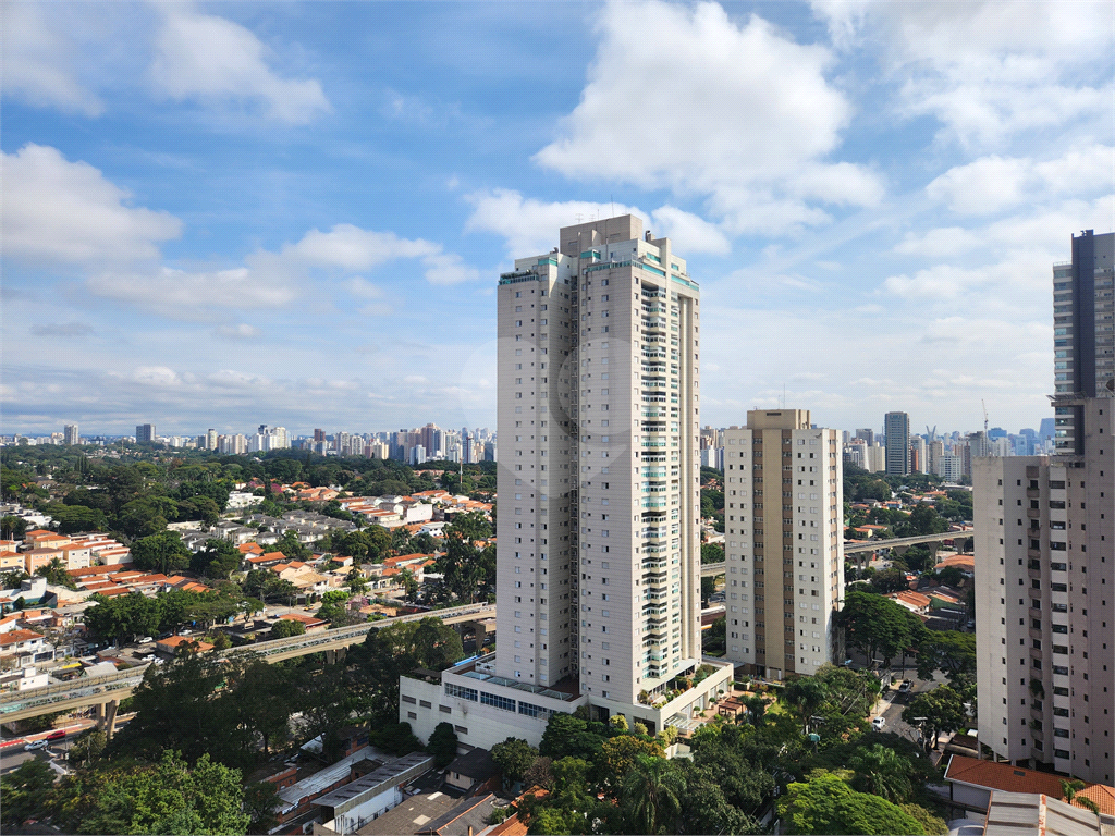 Lindo apartamento no Campo Belo 