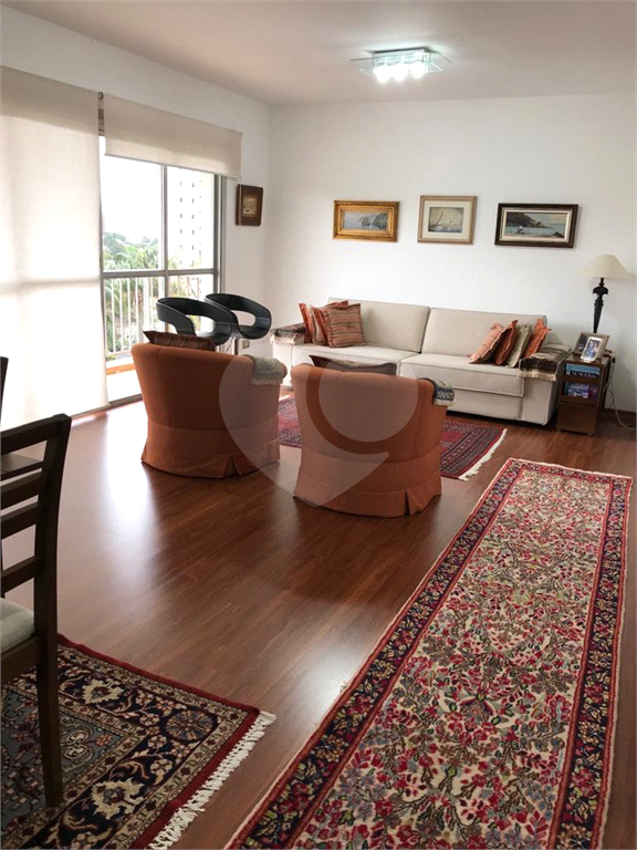 Lindo apartamento no Campo Belo 