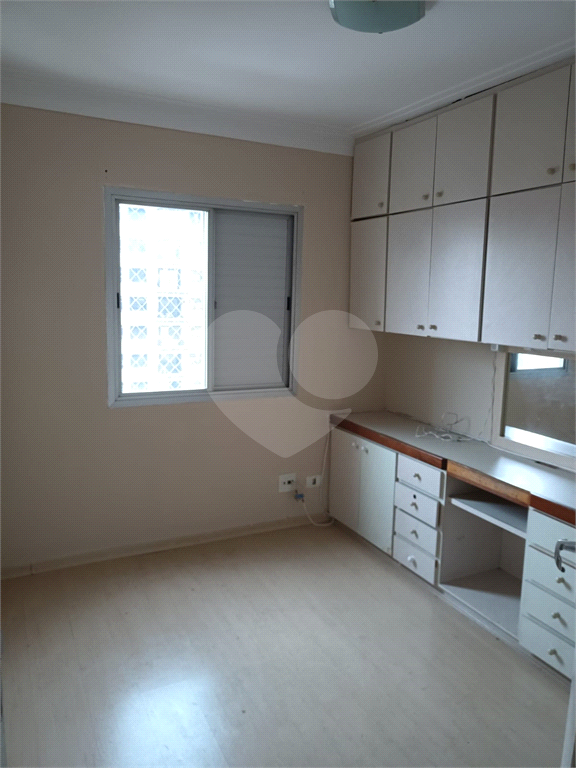 Apartamento à venda e aluguel com 2 quartos, 50m² - Foto 3