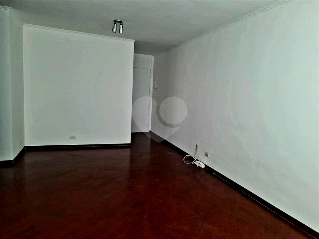 Apartamento à venda com 3 quartos, 82m² - Foto 4