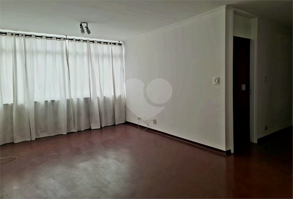 Apartamento à venda com 3 quartos, 82m² - Foto 1