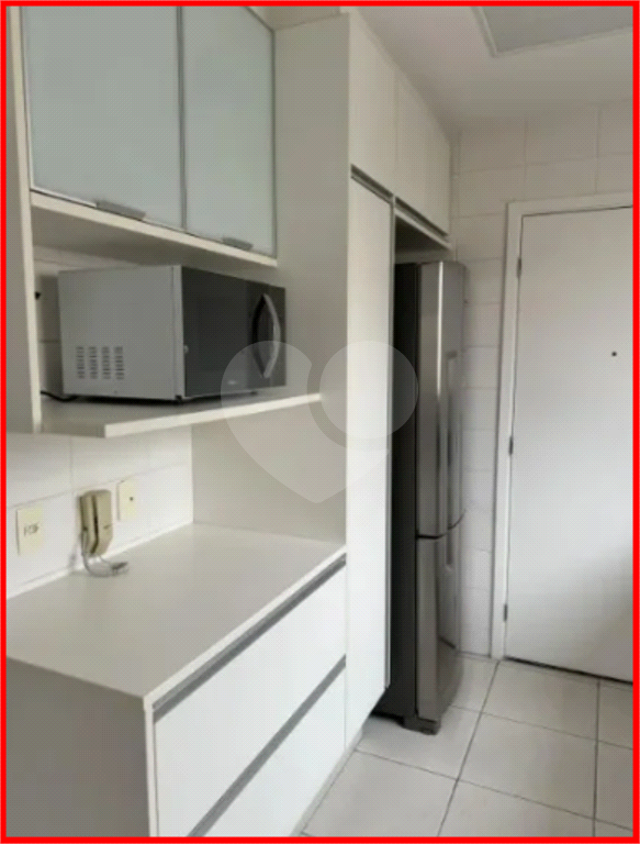 APARTAMENTO em PINHEIROS