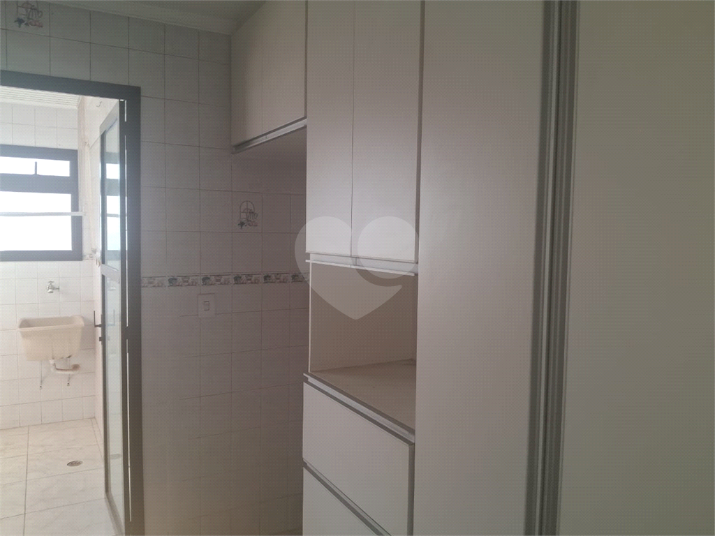 Apartamento à venda com 3 quartos, 71m² - Foto 8