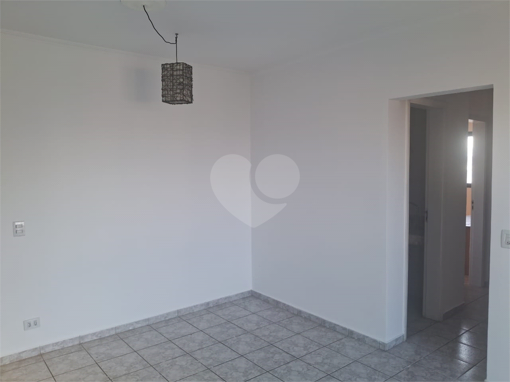 Apartamento à venda com 3 quartos, 71m² - Foto 3