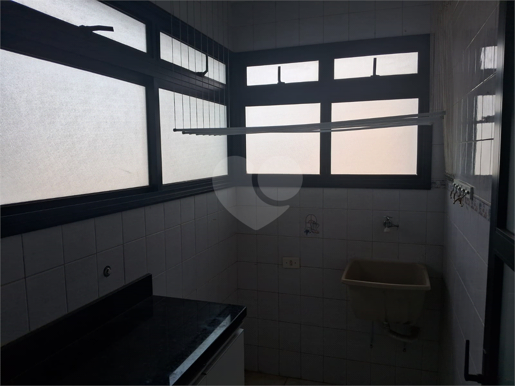 Apartamento à venda com 3 quartos, 71m² - Foto 23