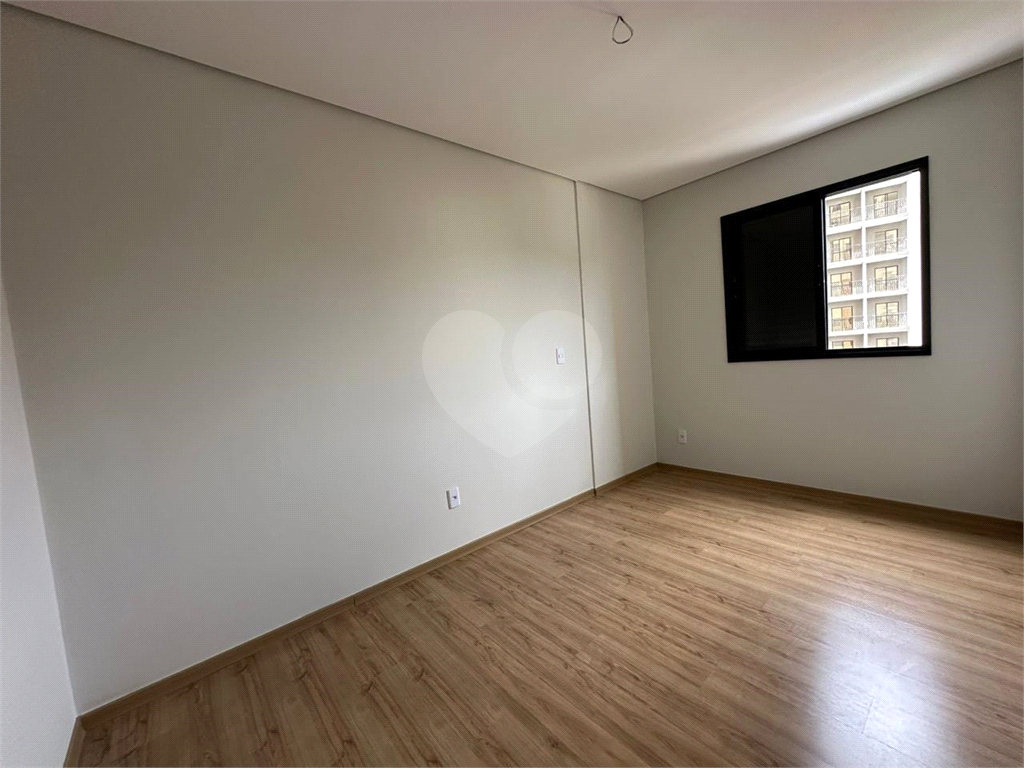 Apartamento à venda com 3 quartos, 70m² - Foto 4