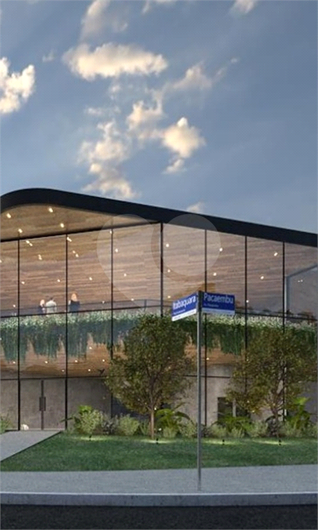 PRÉDIO COMERCIAL NA AV PACAEMBU