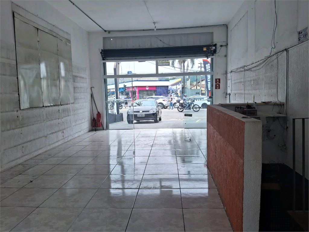 Oportunidade excelente predio comercial ou Salão comercial na Avenida Santa Ines