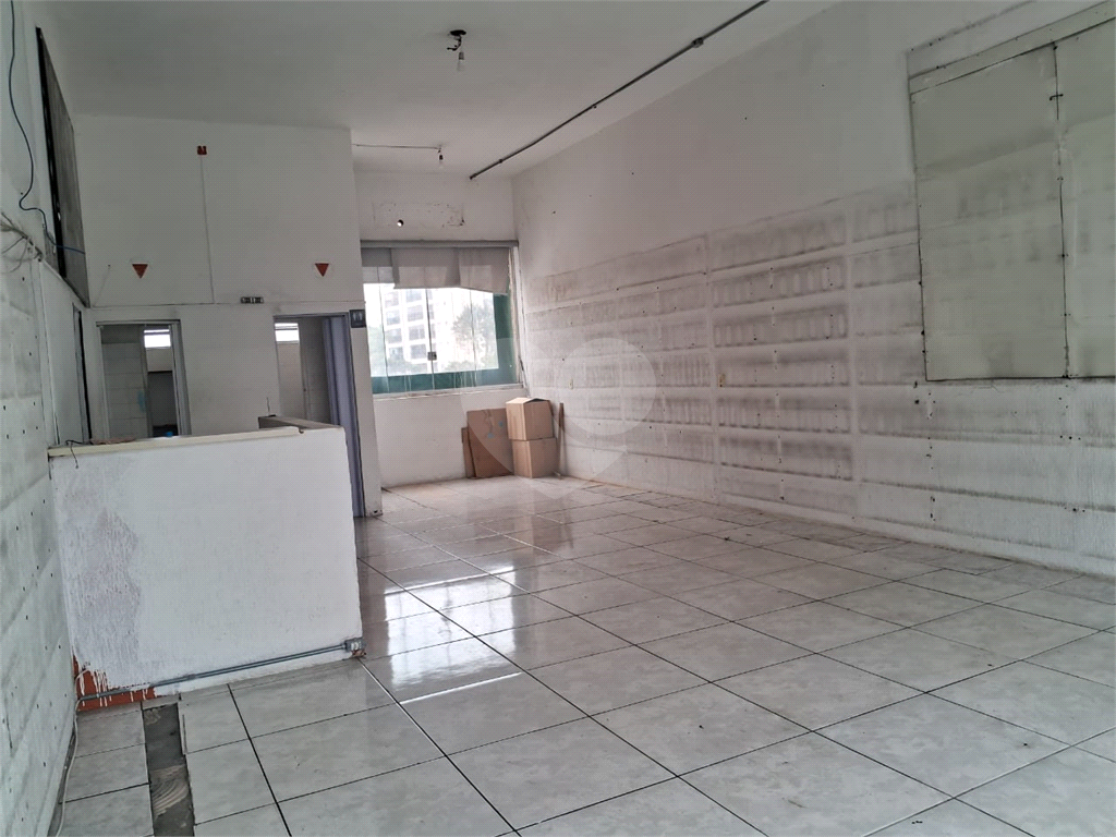 Oportunidade excelente predio comercial ou Salão comercial na Avenida Santa Ines