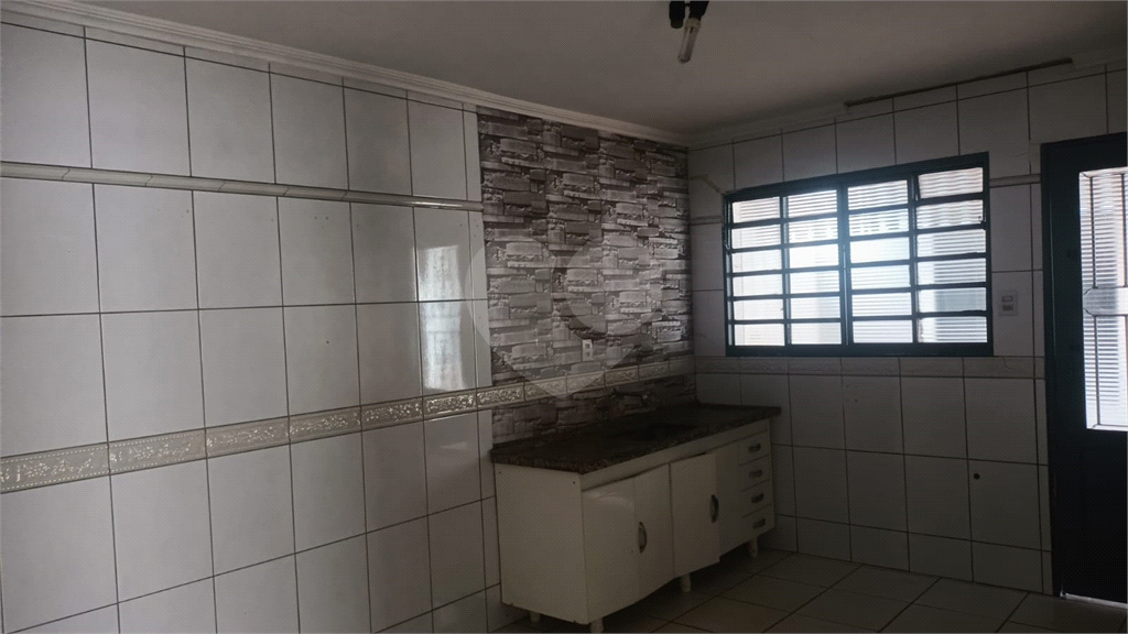 Casa à venda com 3 quartos, 121m² - Foto 13