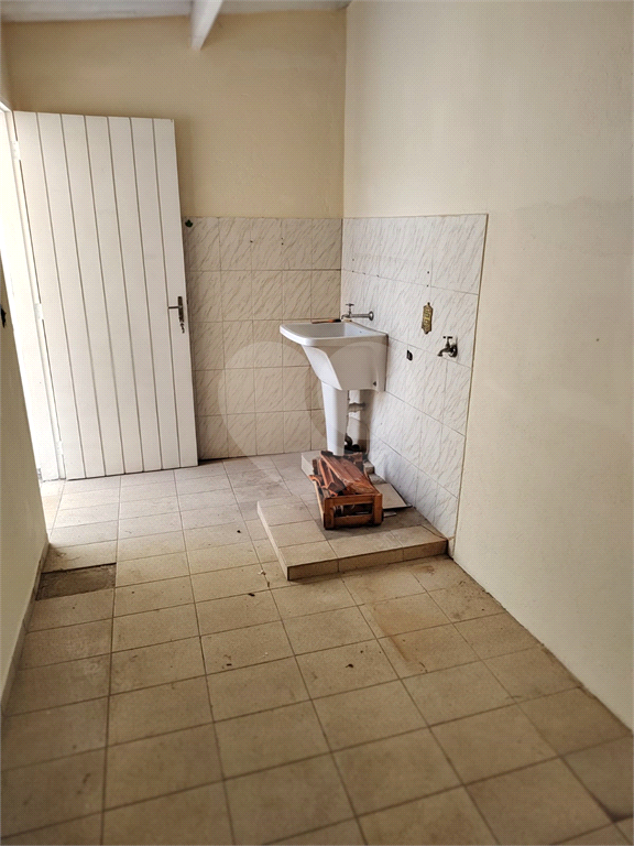 Casa à venda com 2 quartos, 109m² - Foto 2