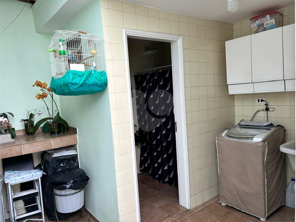 Charmosa casa com excelente localização na Chácara Santo Antônio