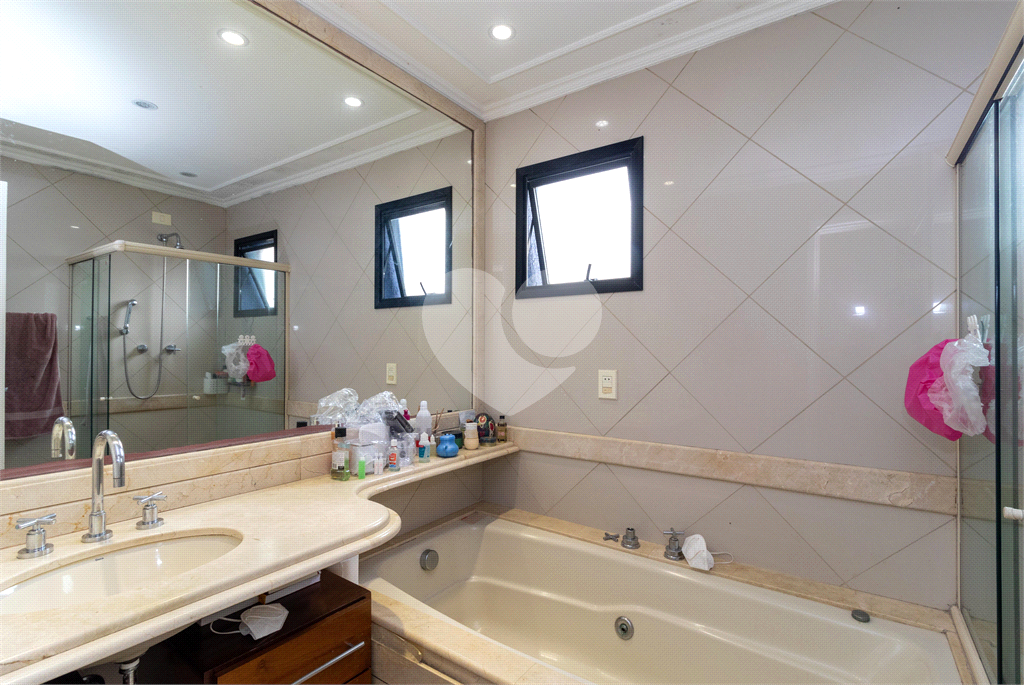 Apartamento Espaçoso e Sofisticado na Melhor Localização da Zona Norte!