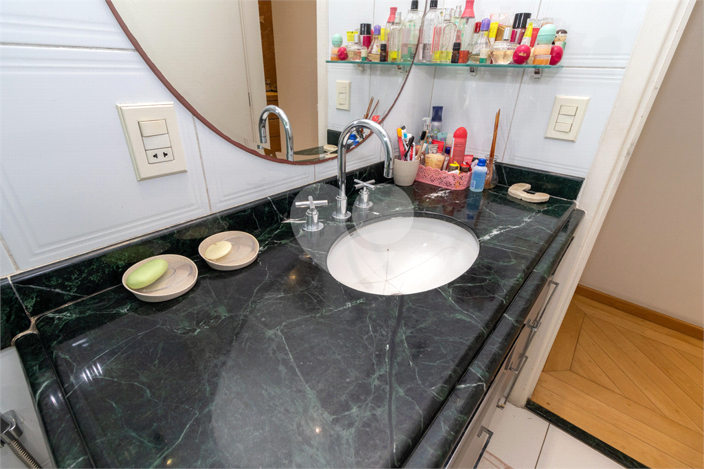 Apartamento Espaçoso e Sofisticado na Melhor Localização da Zona Norte!