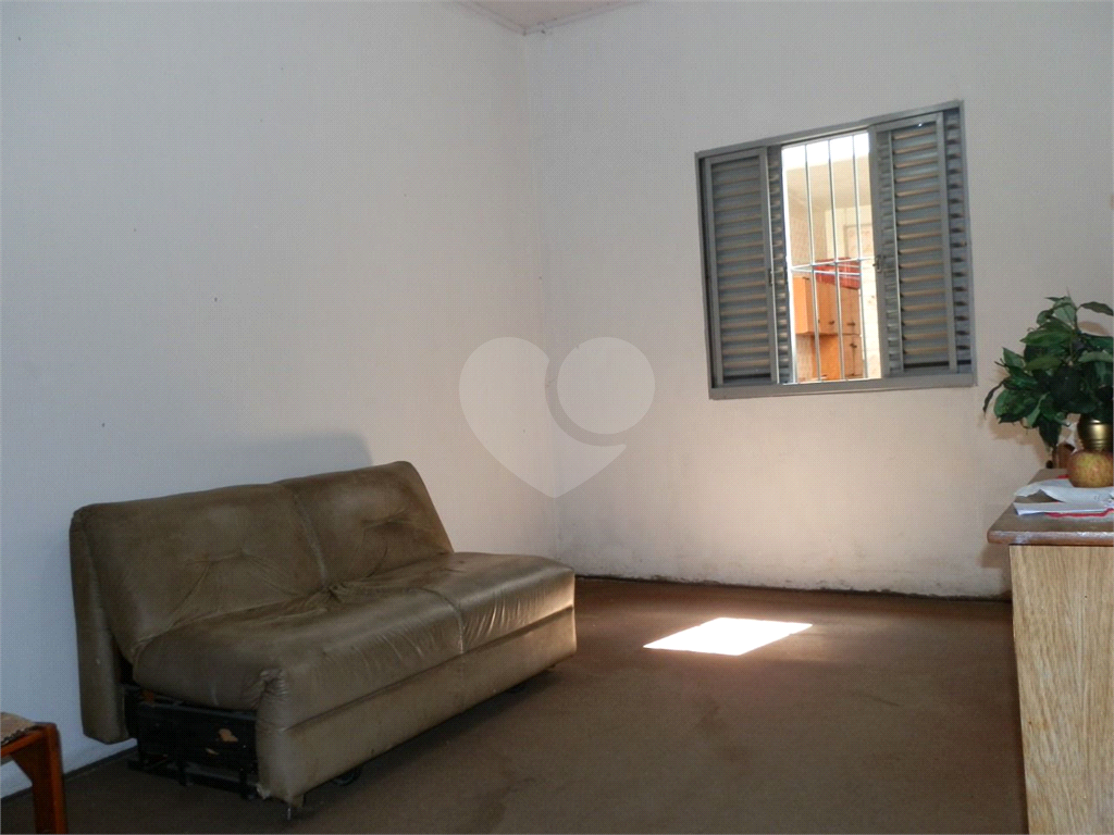 CASA TÉRREA em SAÚDE