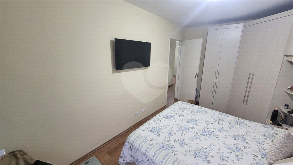 Apartamento 2 dormitorios, uma vaga, com 69 m² 