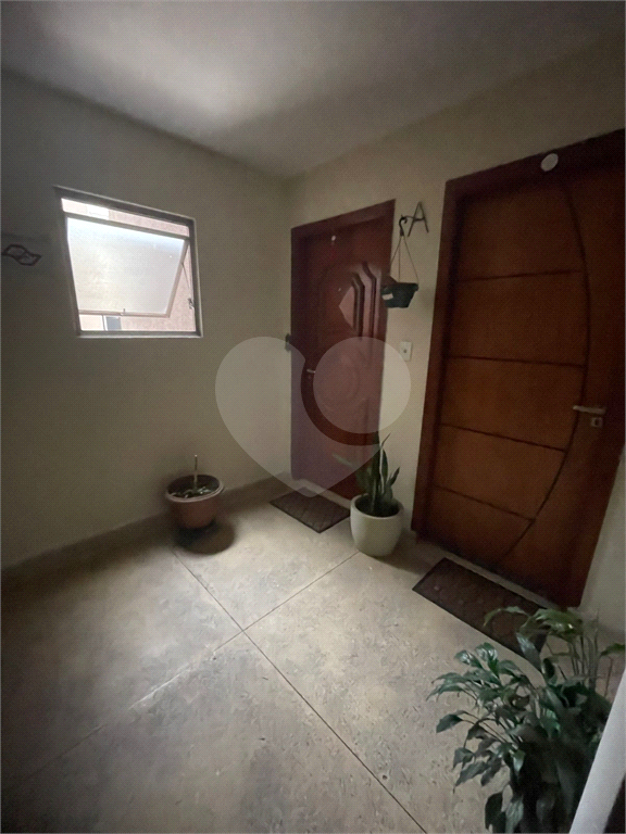 Apartamento 2 dormitorios, uma vaga, com 69 m² 